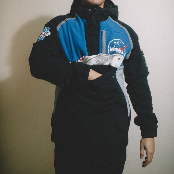 MISHKA NASA KEEP WATCH ANORAK JACKET - Picture 5 of 9